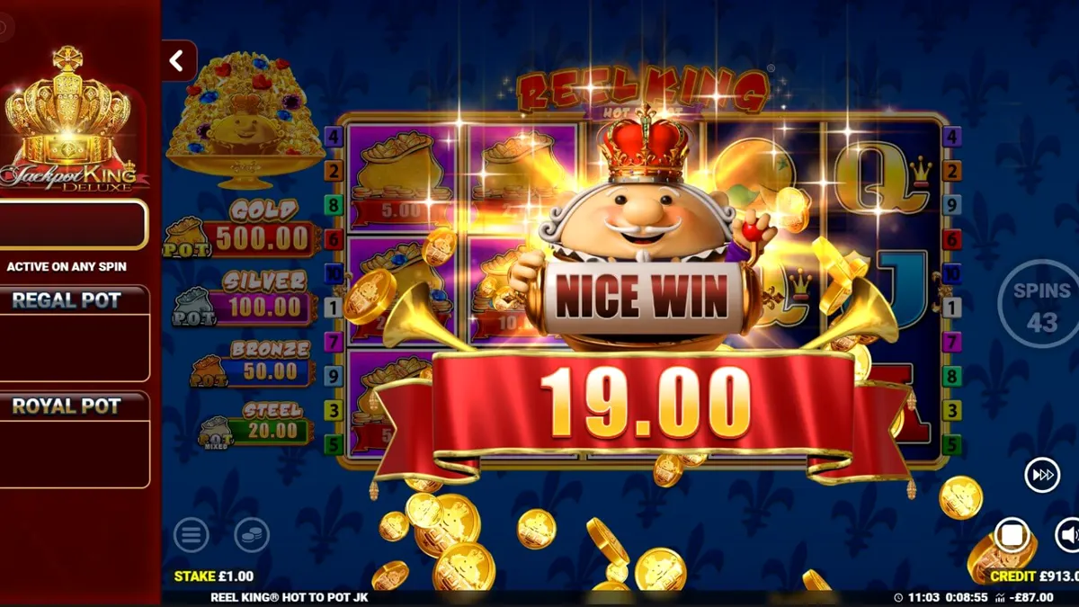 Tampilan visual slot Reel King Hot to Pot dengan nuansa emas dan mahkota kerajaan